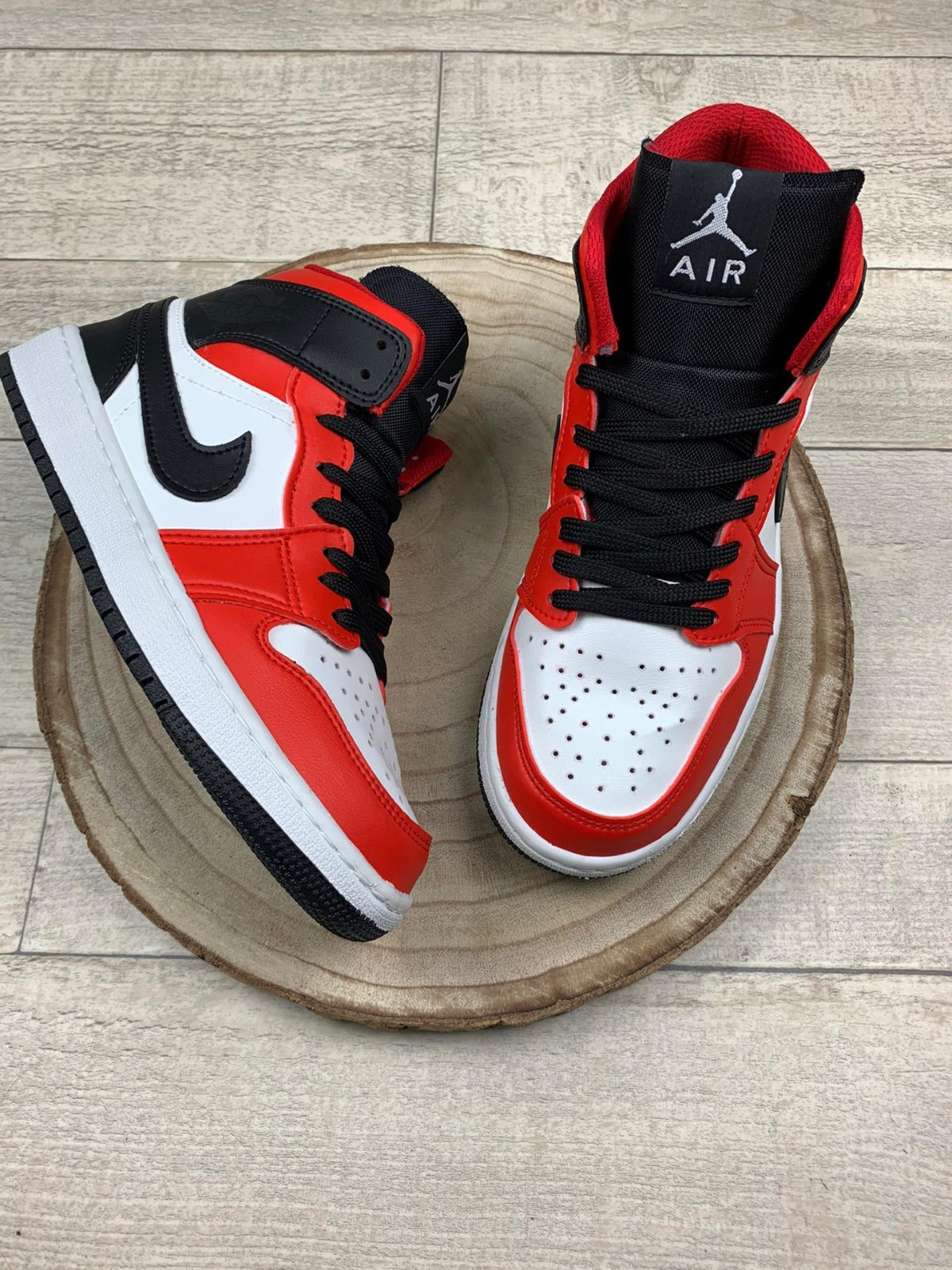 AJ1 Mid Bred
