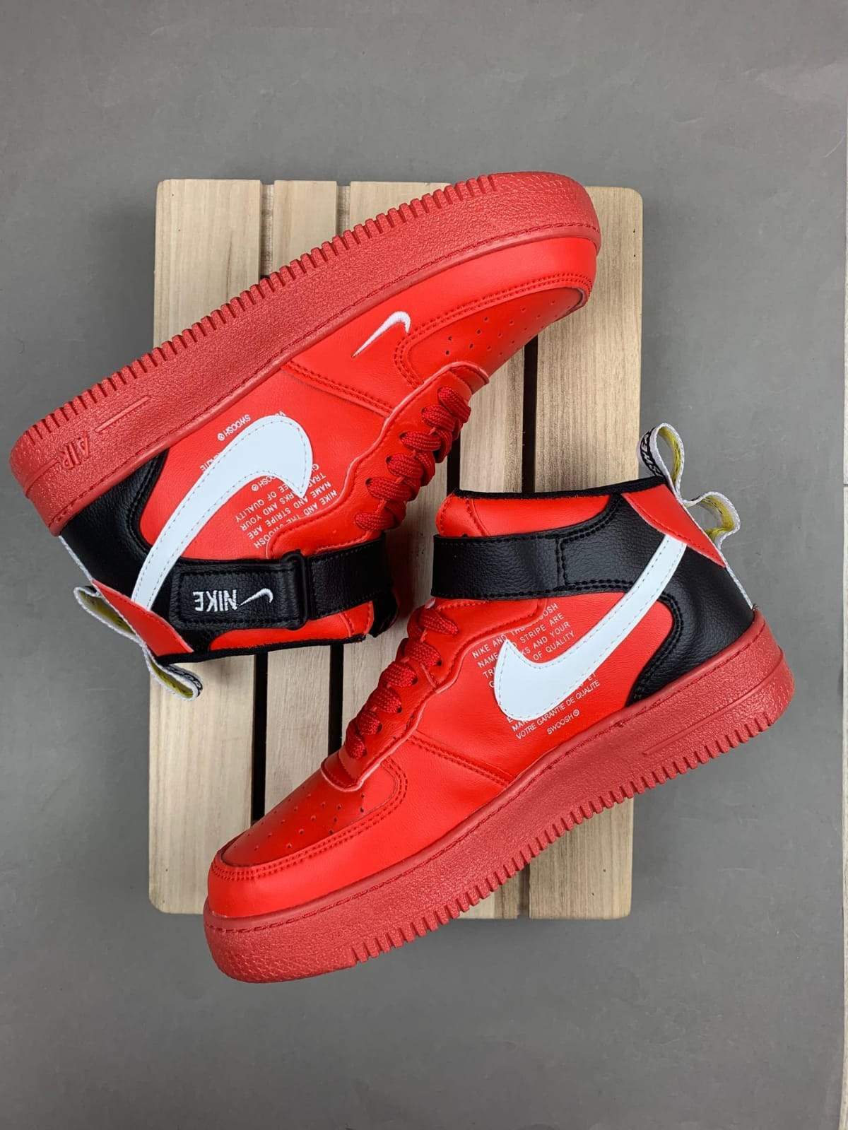 AF1 Mid Utility University Red