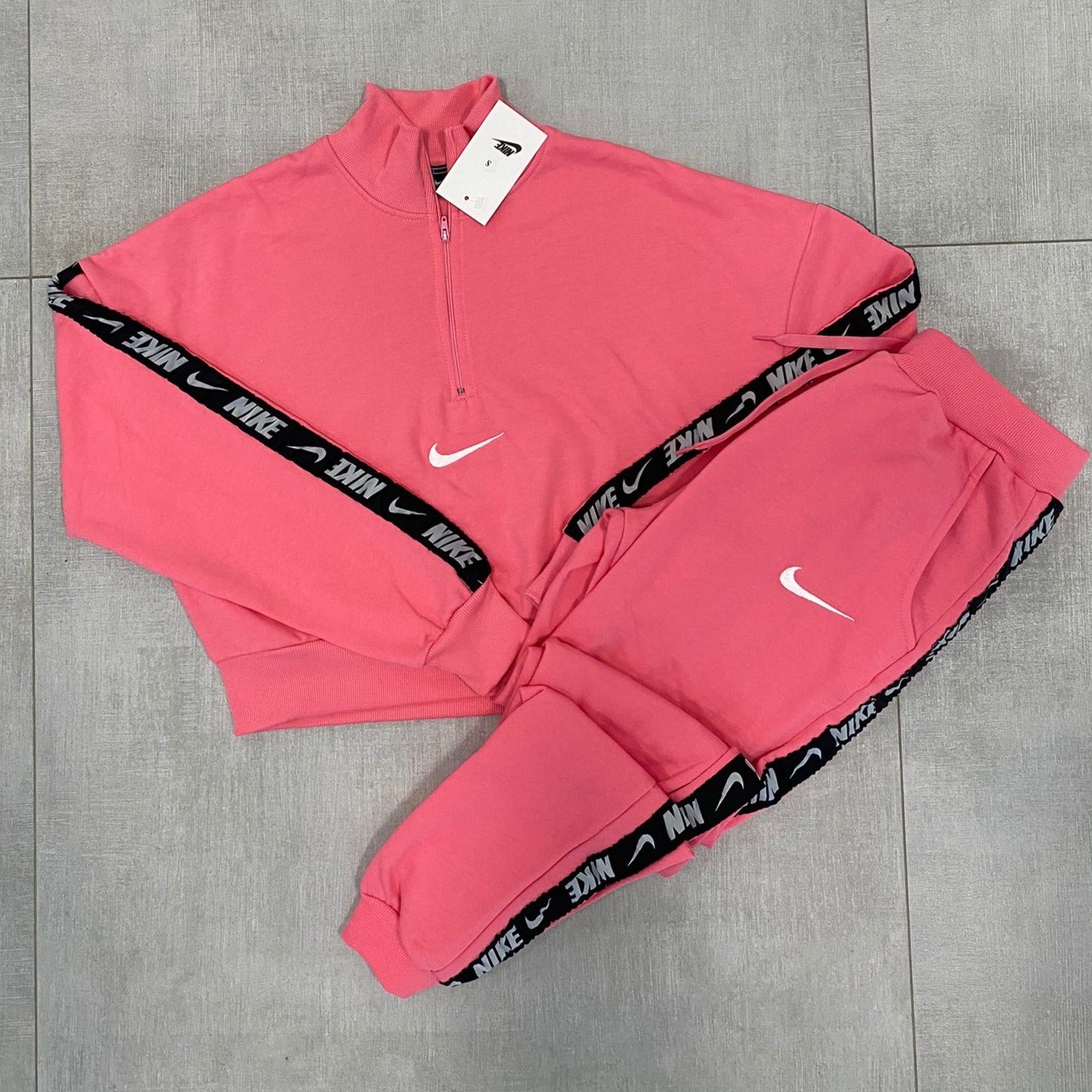 Conjunto NK Mujer B "Pink"