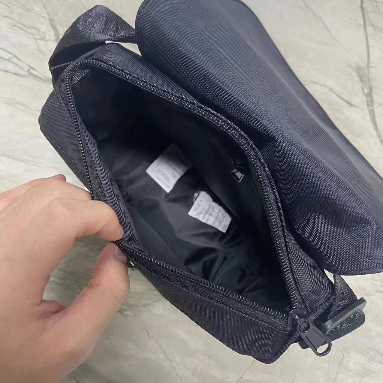 Riñonera TRPSTR "Black"