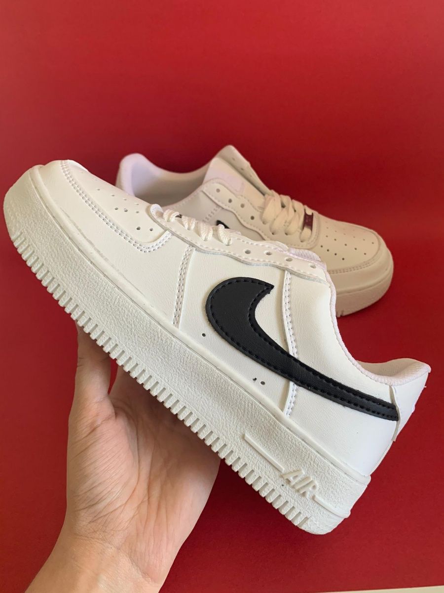 AF1 Black&White